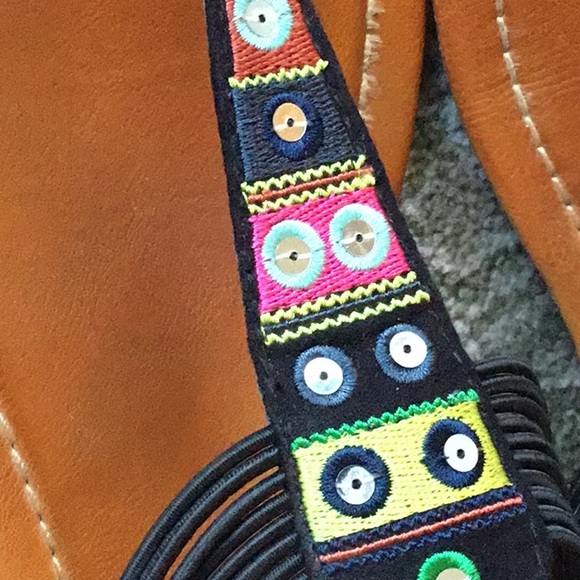 Shoes - Picture 2 of 4